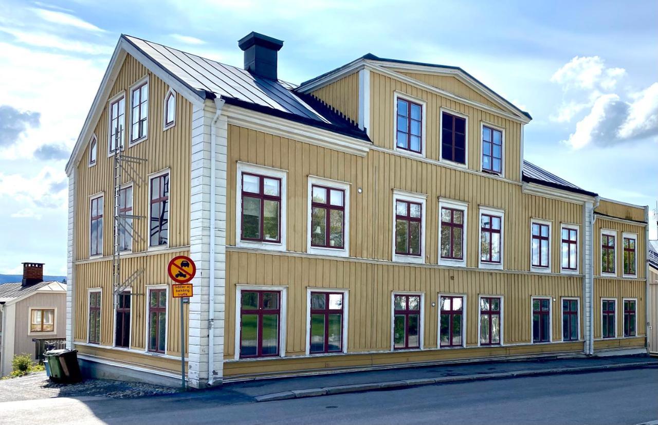 Hernoerum Storgatan - Centrala Laegenheter Harnosand Exterior photo