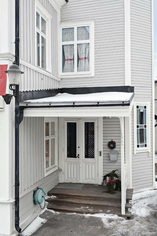 Hernoerum Storgatan - Centrala Laegenheter Harnosand Exterior photo